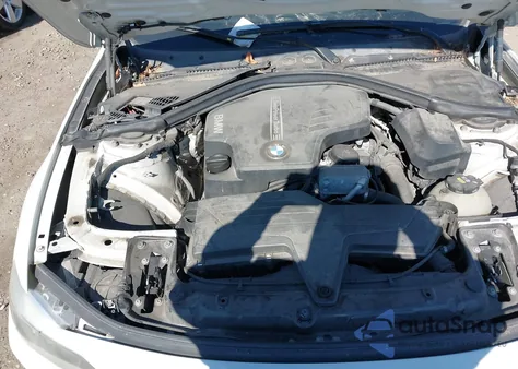 2015 BMW 320I xDrive z USA, uszkodzony, nr VIN WBA3C3G51FNT53430